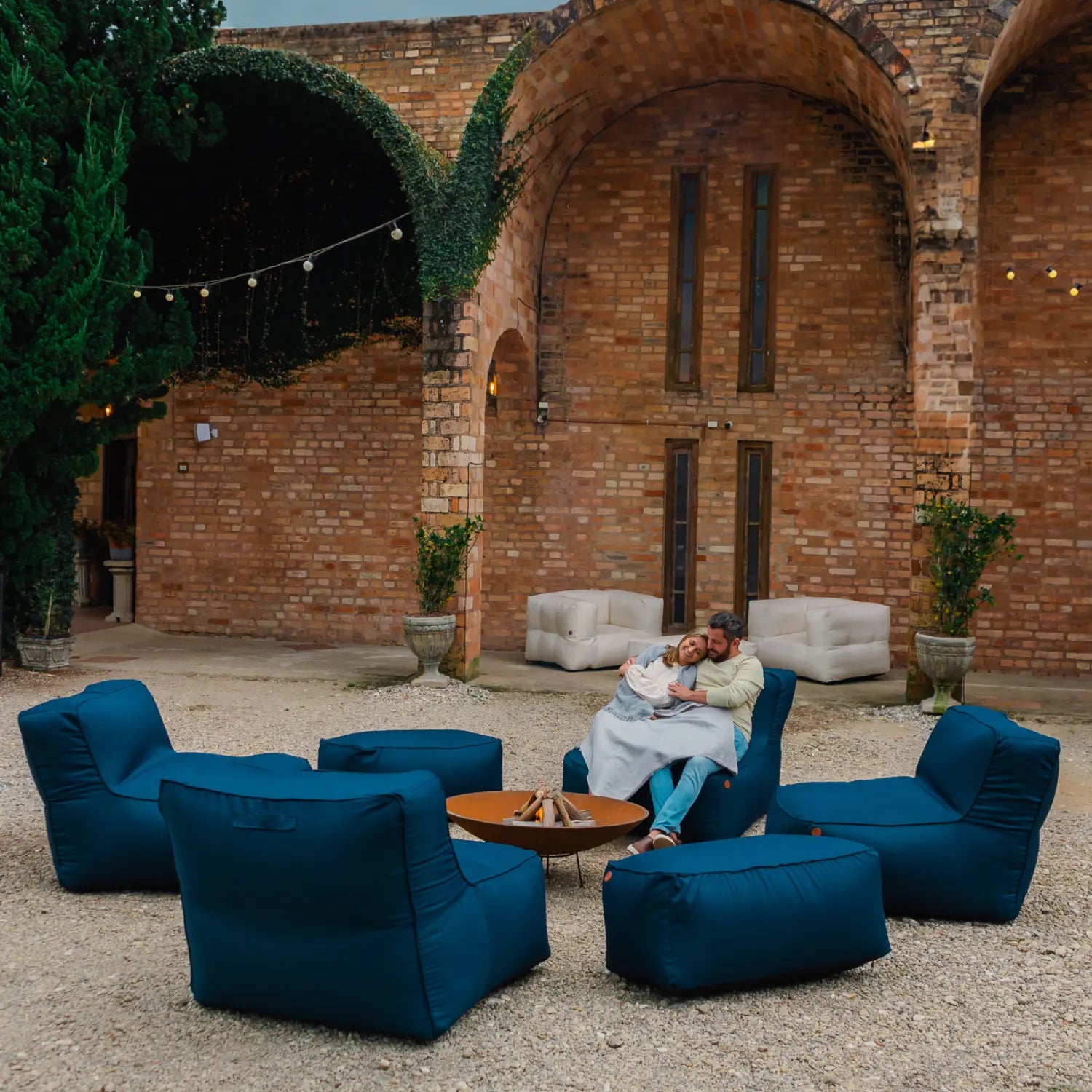 Poltrona Joy, Puff de Jardim - Reality - Casa do Patrão