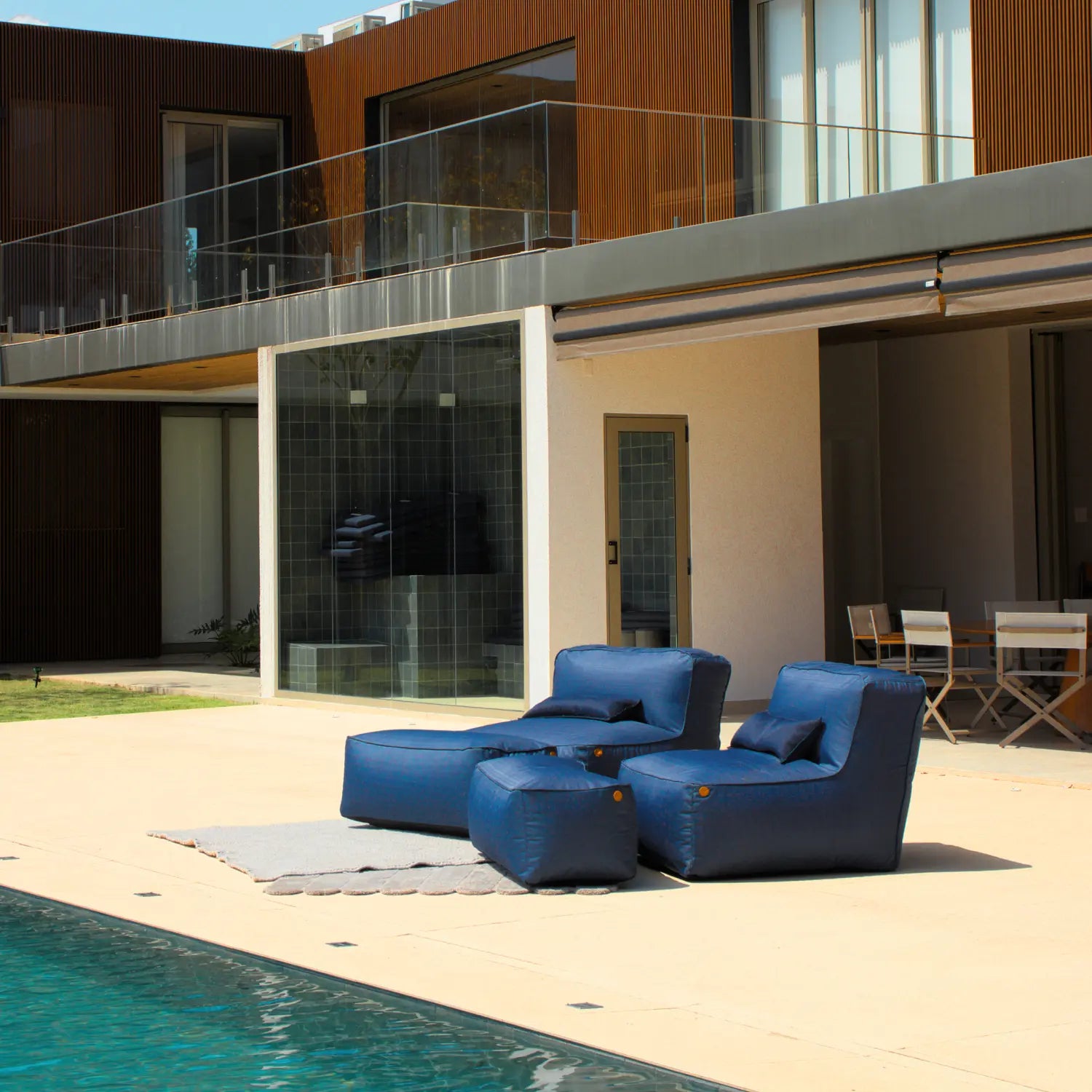 Poltrona Joy, Puff de Jardim - Reality - Casa do Patrão