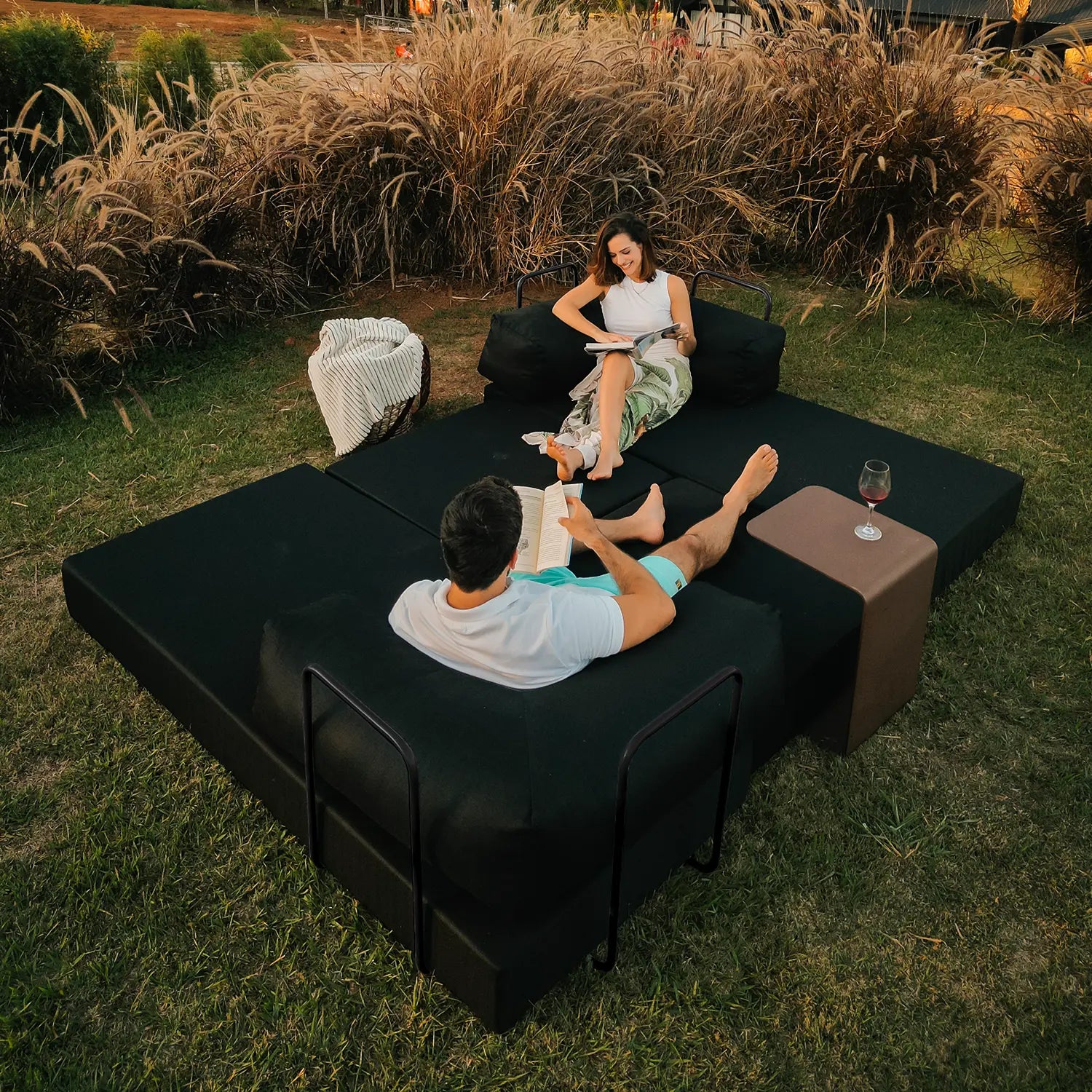 Sofá Outdoor Bloom 2 Lugares + Chaise